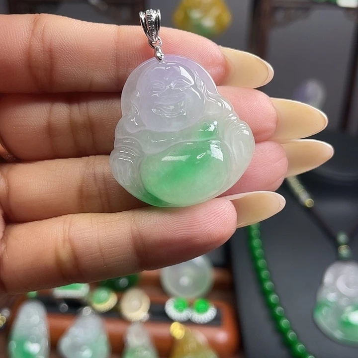 翡翠未镶嵌吊坠(赠链)