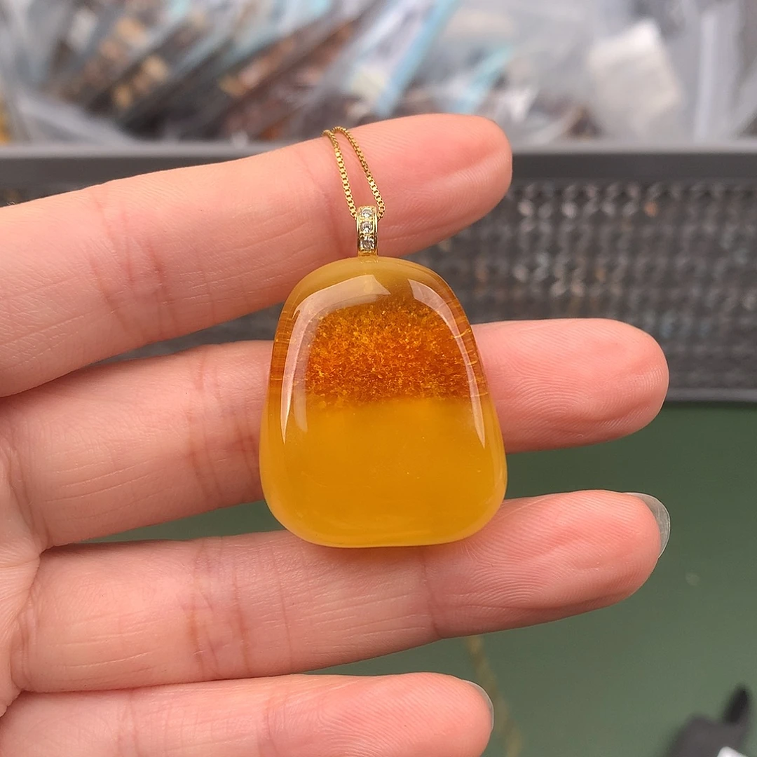 未镶嵌颈饰琥珀天然琥珀吊坠