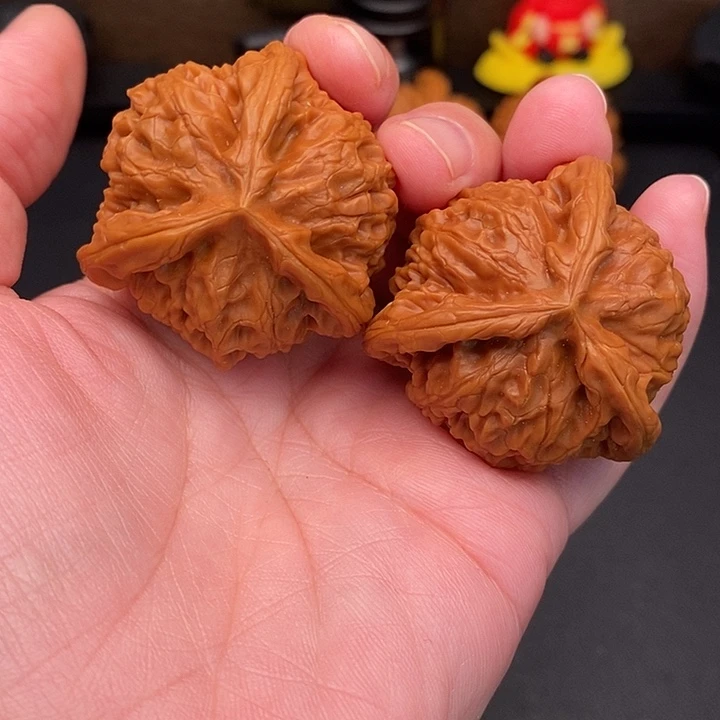 爱***_文玩核桃把件宫灯