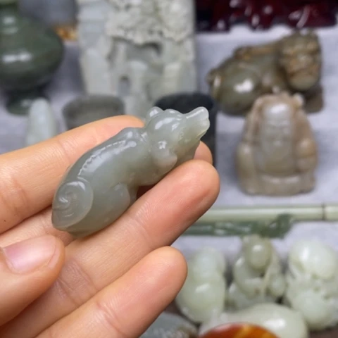 和田玉未镶嵌挂件