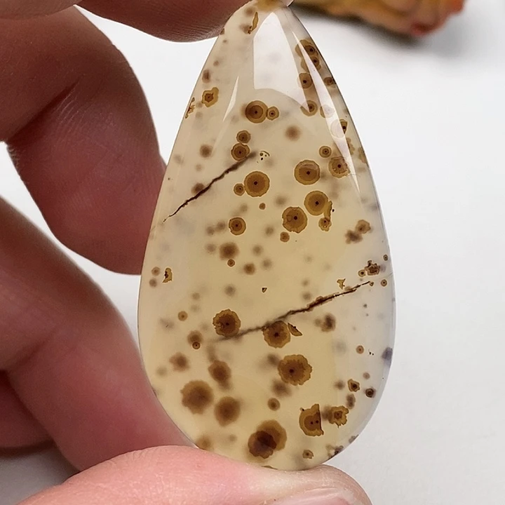 玛瑙/玉髓吊坠未镶嵌啊***吧