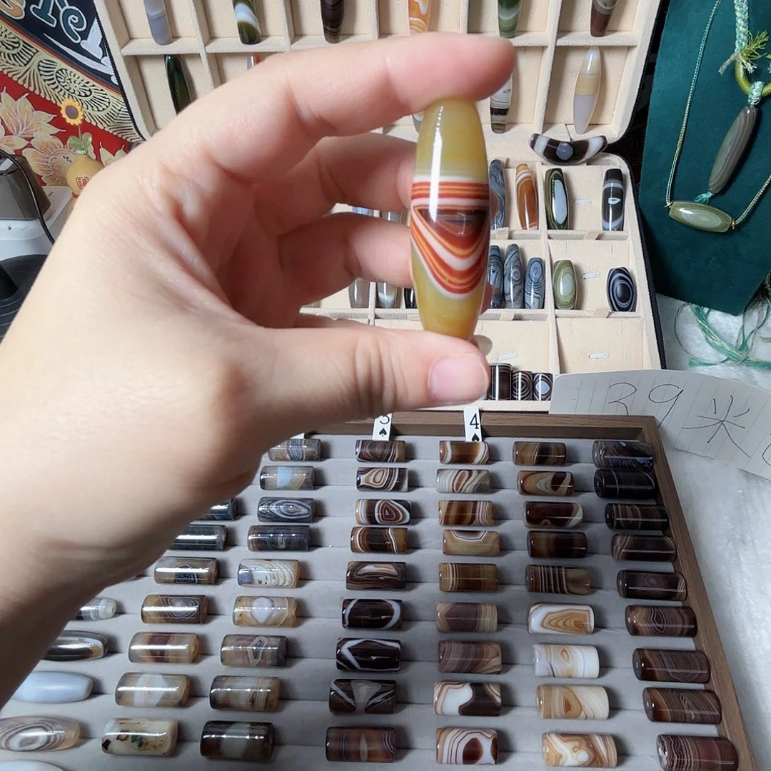 玛瑙/玉髓合金天然缠丝玛瑙