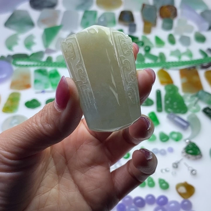 翡翠未镶嵌挂件天然翡翠