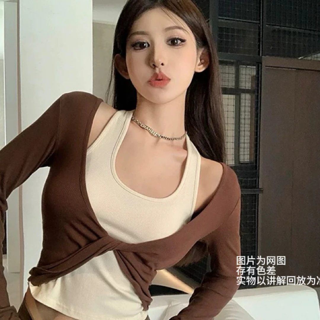 大美丽·「纯欲辣妹」大码挂脖不对称修身紧身纯欲修身型长袖