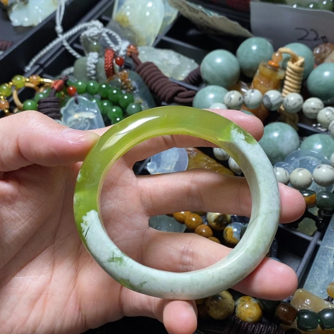 蛇纹石玉未镶嵌颈饰59口