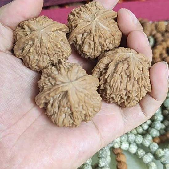 把件文玩核桃两对瑕疵练手不知名…