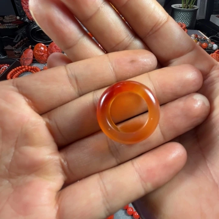 南红玛瑙手链未镶嵌会**虫