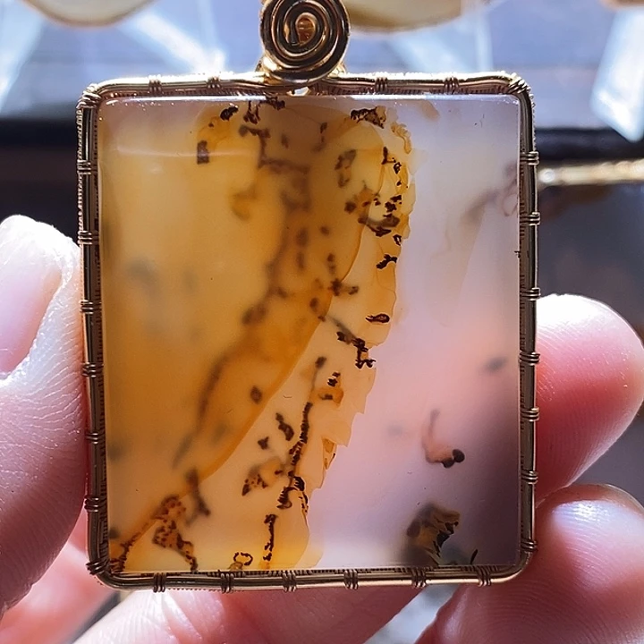 玛瑙/玉髓未镶嵌颈饰