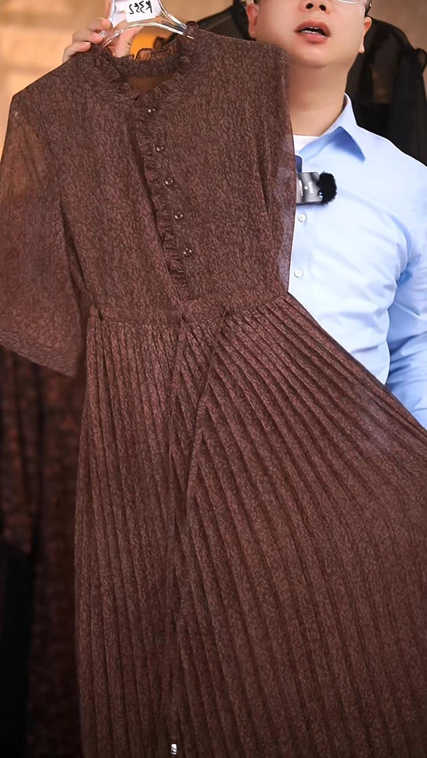 C76青花瓷咖长袖宽松连衣裙女装连衣裙显瘦碎花长款