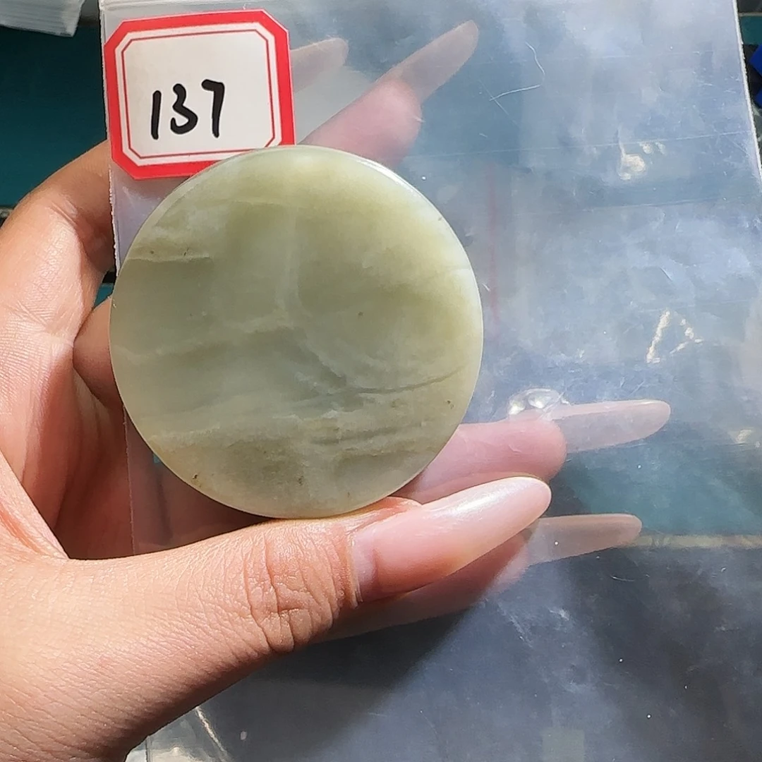 和田玉未镶嵌珠宝半成品