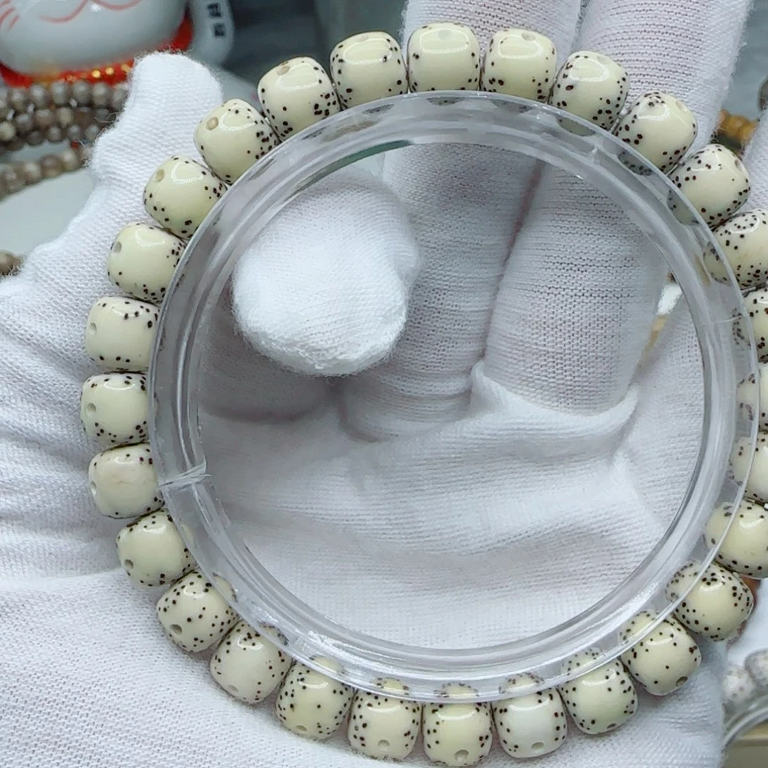 手串星月菩提原白通体8.5×7.5同枝果a6