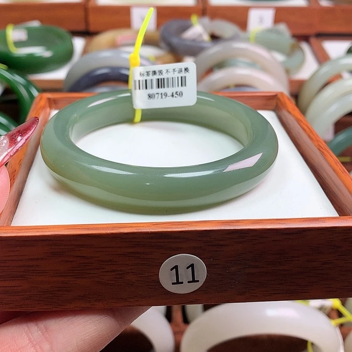 和田玉手镯未镶嵌57