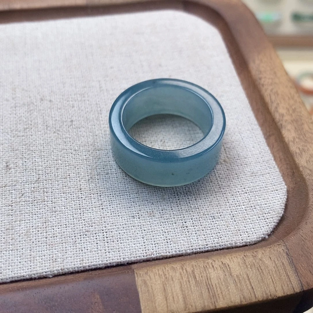 翡翠戒指未镶嵌皖***兄28号港23