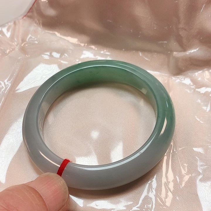 翡翠未镶嵌手镯缅甸翡翠手镯