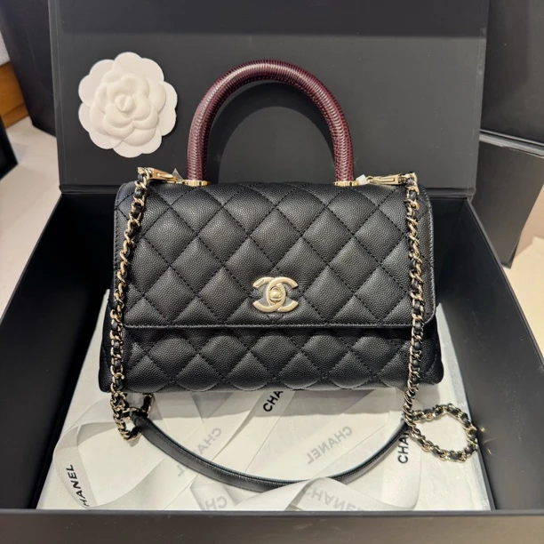 全新未使用 Chanel/香奈儿 黑金cocohandle小号 23年芯片款红手柄