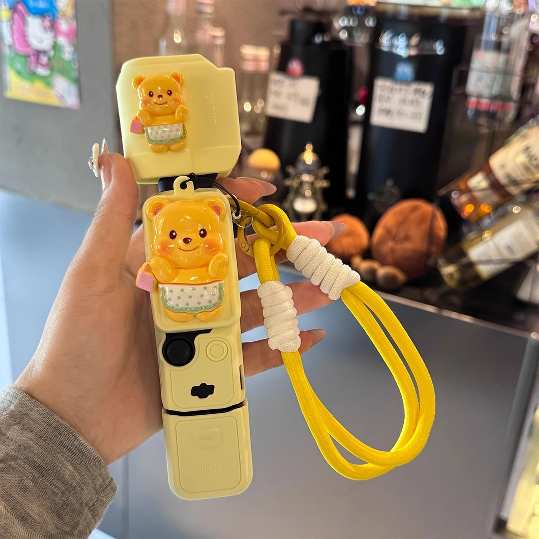 黄色小熊大疆保护壳pocket3保护套可爱硅胶外罩云台相机手腕挂绳