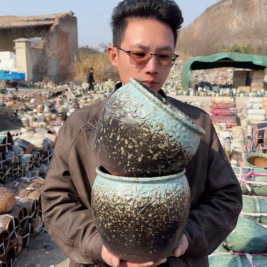 紫砂花盆口20.5高18.5（两个雏菊黑色