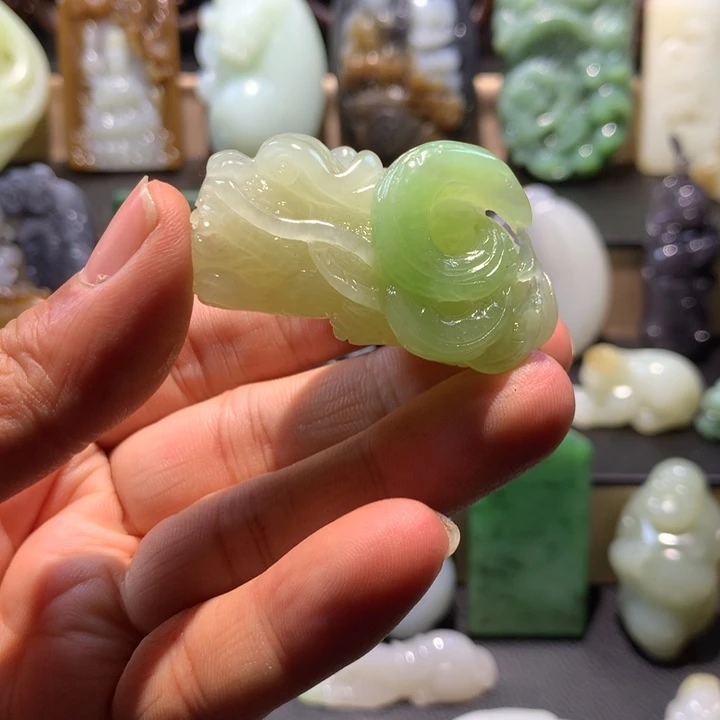 和田玉未镶嵌挂件