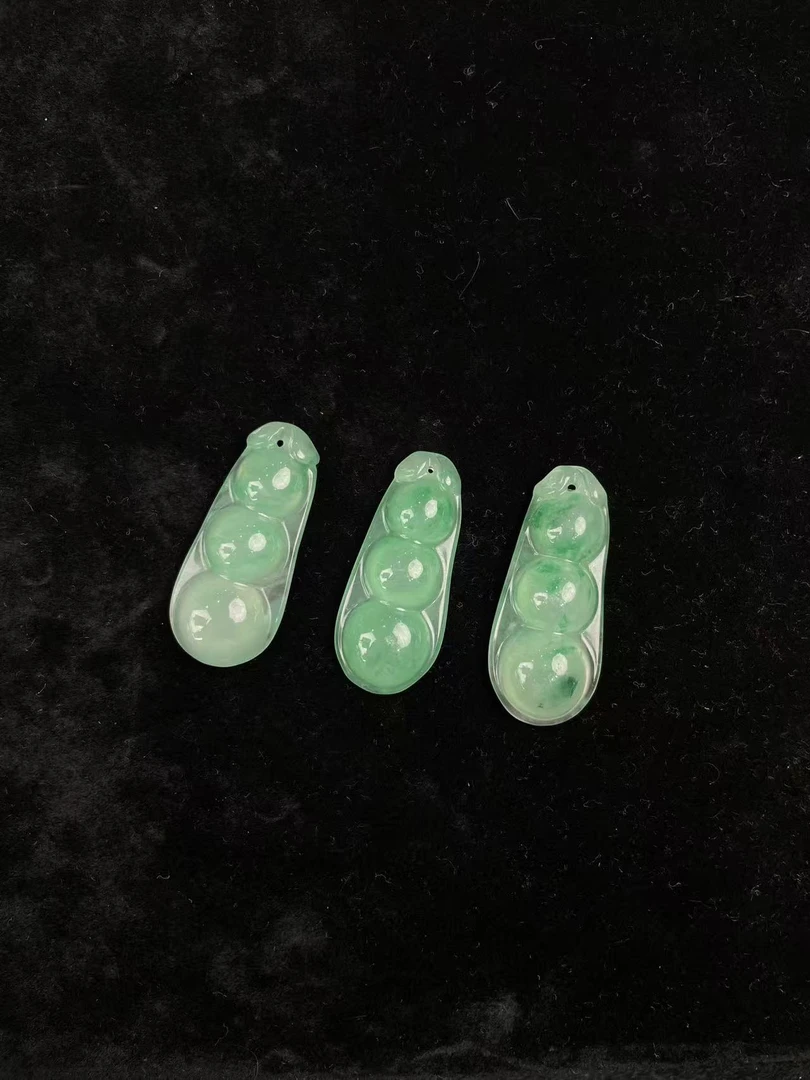 天然非洲翠精品四季豆吊坠多样性发货