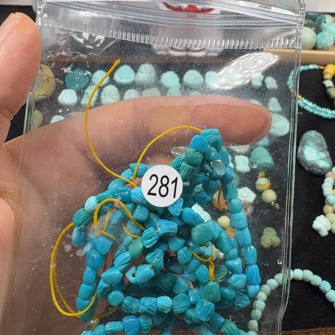 平***乐南红玛瑙未镶嵌颈饰