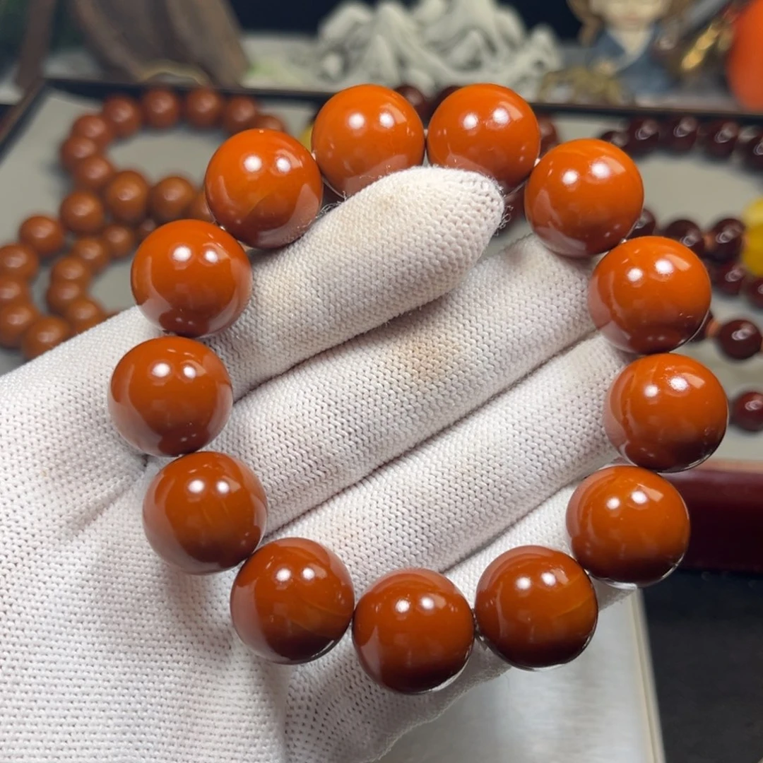 光***月橄榄核吊坠1.68树王铁核精品