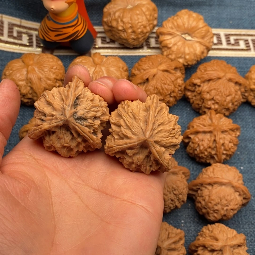 文玩核桃把件︒*︒40全品三棱