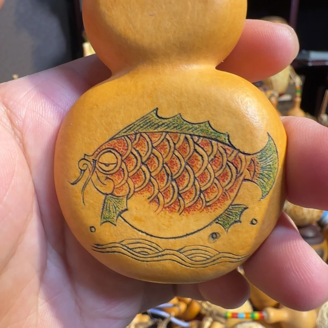 有机玻璃瓶子夹扁针刺