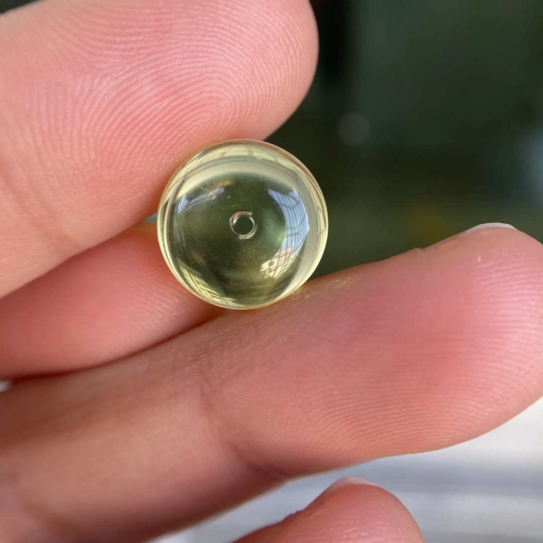 蜜蜡金珀扣子隔珠11.8×6.6mm，珀体通透净水无优化