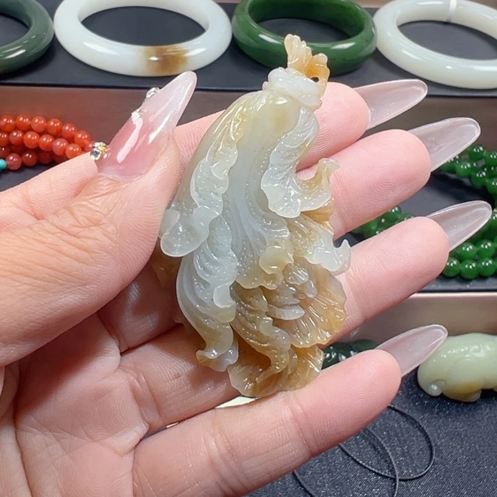 和田玉未镶嵌颈饰