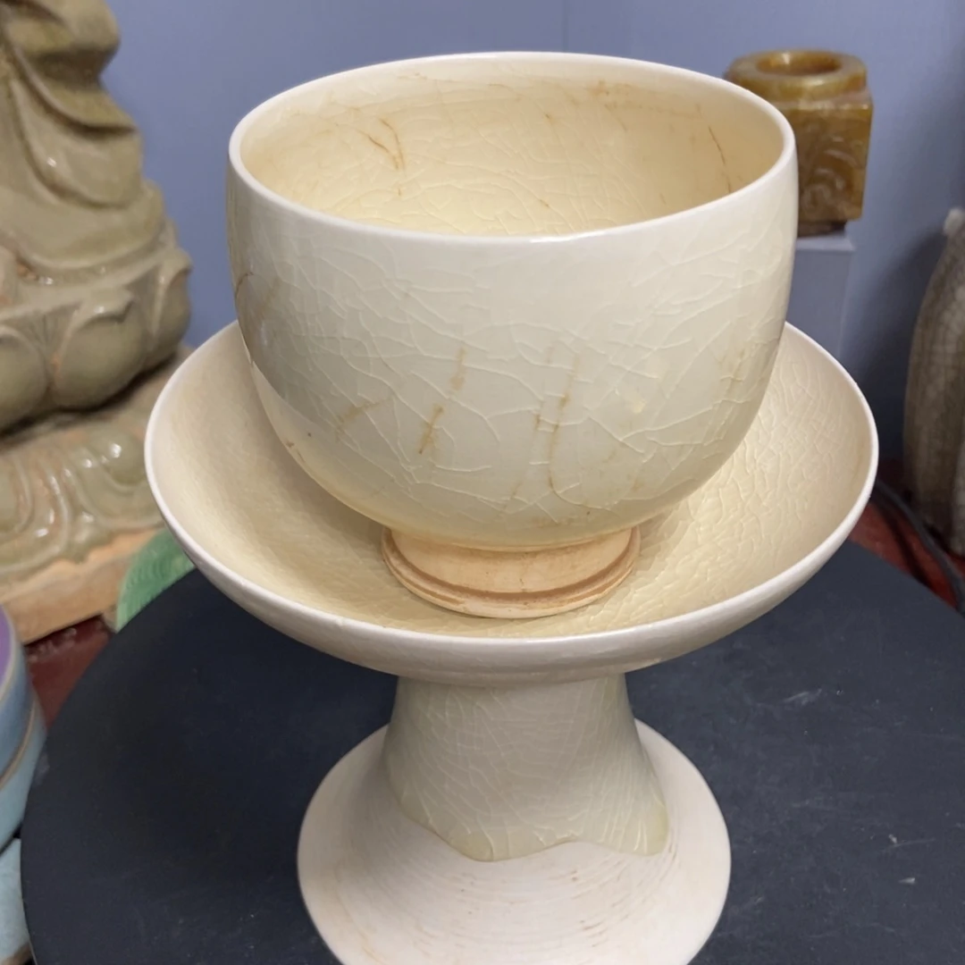 合**业瓷器摆件器型优美