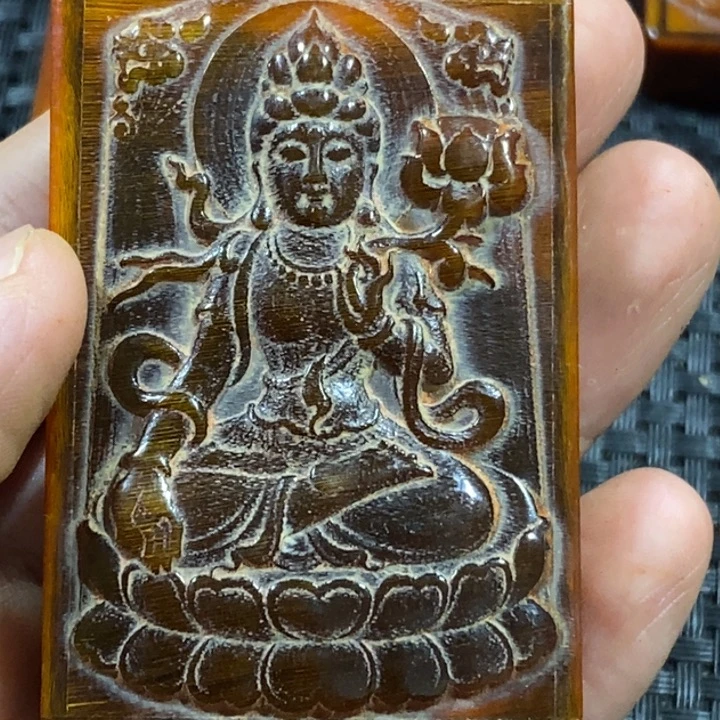 滴血莲花菩提吊坠