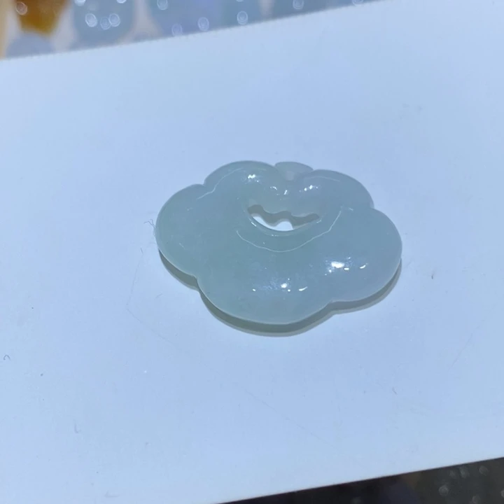 翡翠未镶嵌颈饰吊坠