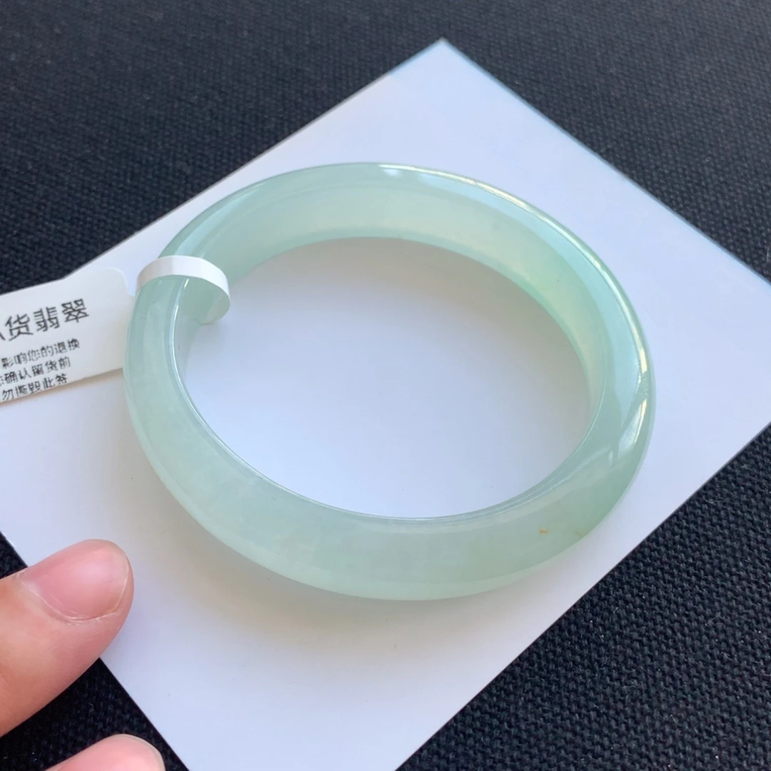 翡翠未镶嵌手镯19号53.8贵