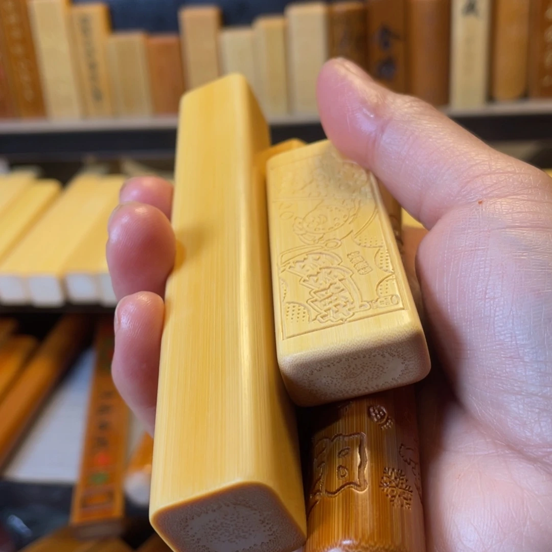 温***雪手工实心玉竹手把件