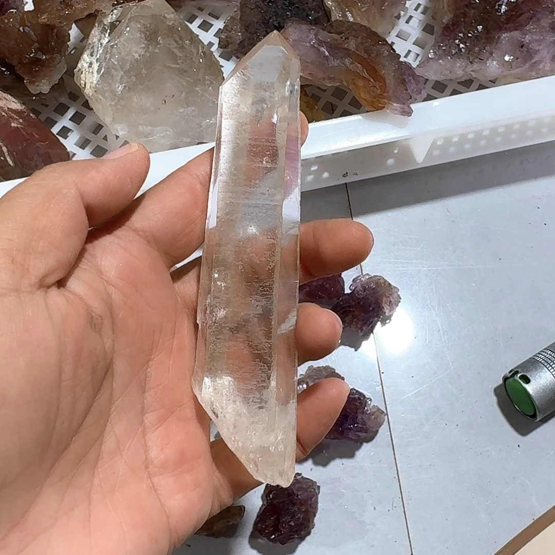 朱***力未镶嵌珠宝半成品水晶