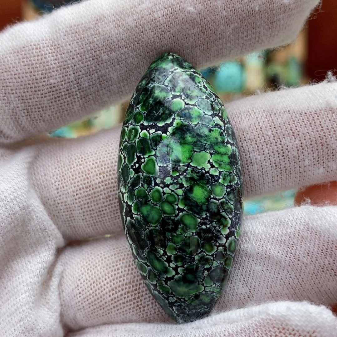 定制绿松石菜籽网花吊坠