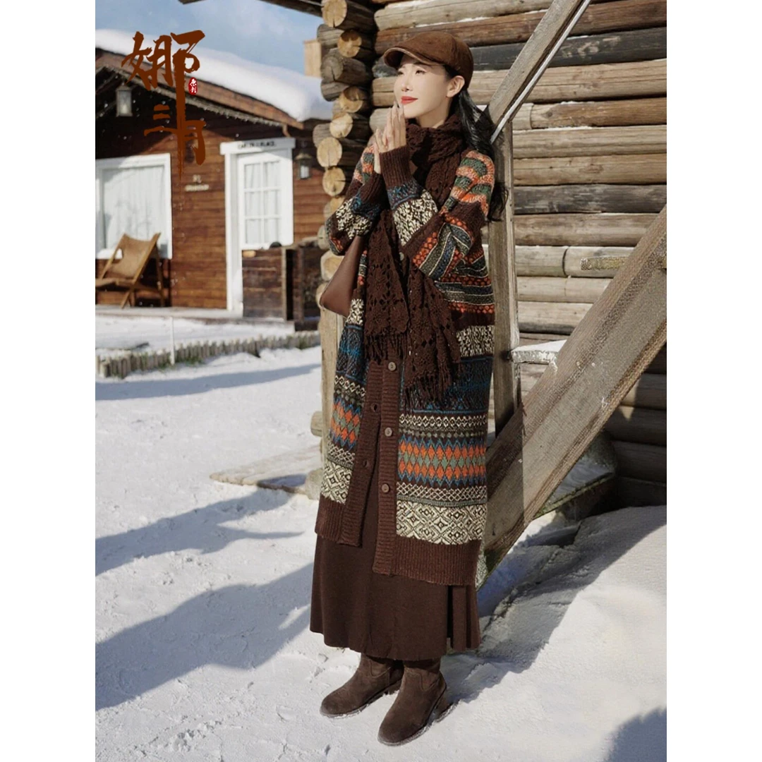 2025年秋季新款覆古加厚羊毛针织长款外套女时尚妈妈冬装洋气毛衣