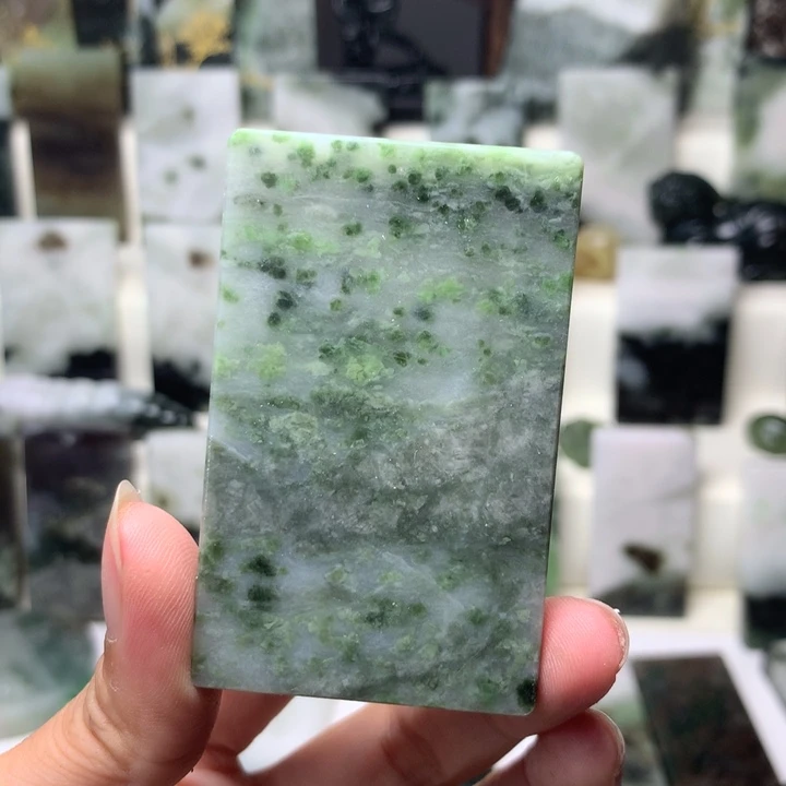葫***芦独山玉未镶嵌颈饰