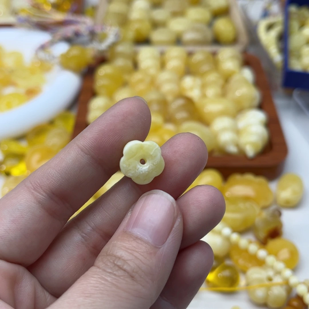 【闪购商品】未镶嵌蜜蜡裸石配饰