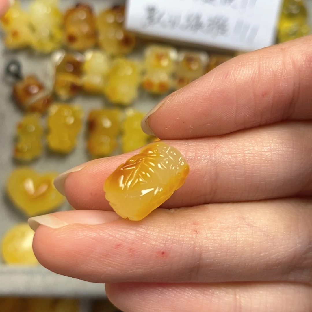 未镶嵌琥珀珠宝奇石貔貅