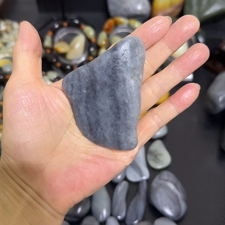 用***6和田玉（糖玉）未镶嵌手链