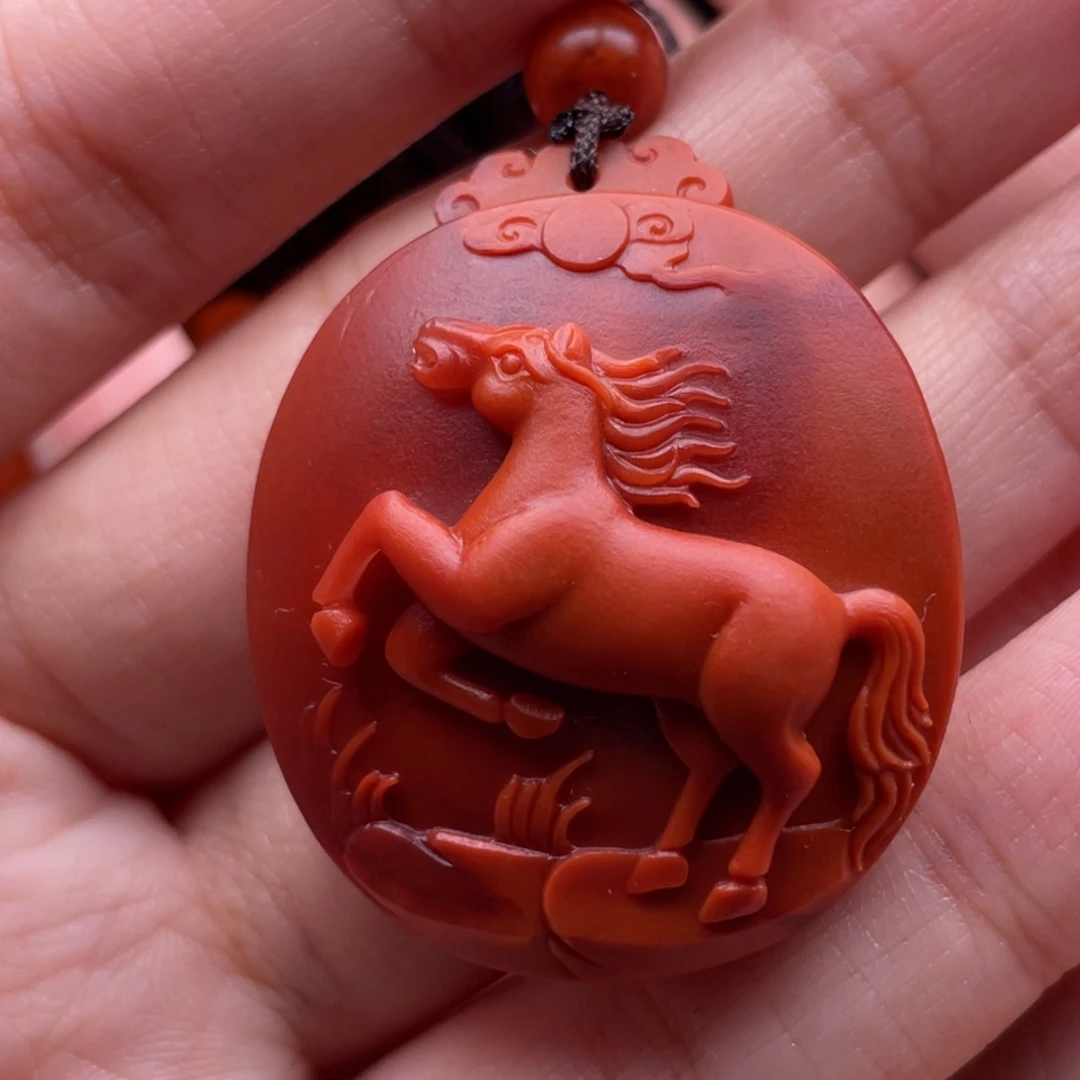 南红玛瑙未镶嵌珠宝奇石马牌吊坠