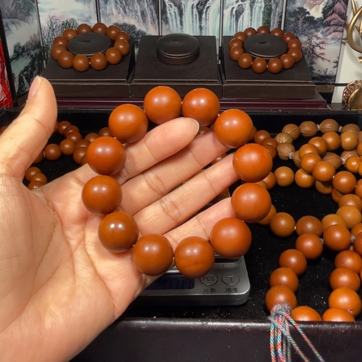 橄榄核吊坠1.47+广西铁核树王精品小孔