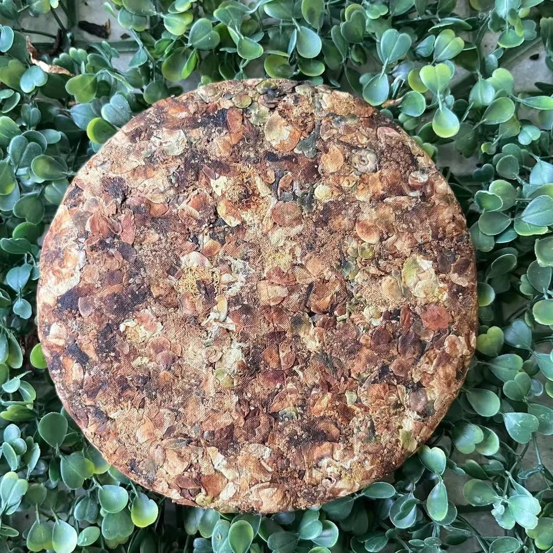 雨腾妹夫“飞T定F珠”ZQ灾 天尖金蕊茶花200g/饼 生茶