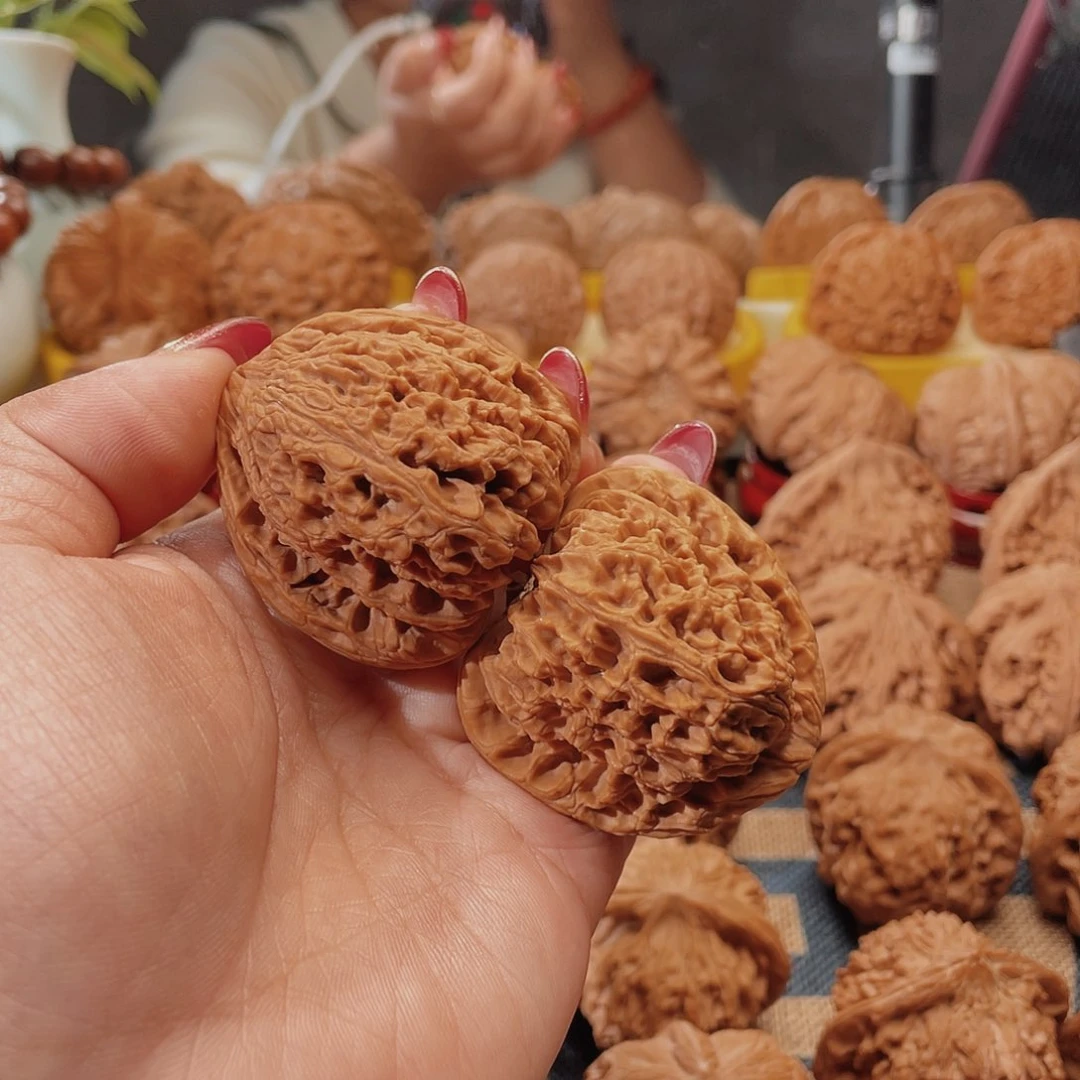 吊坠文玩核桃43三角南疆石