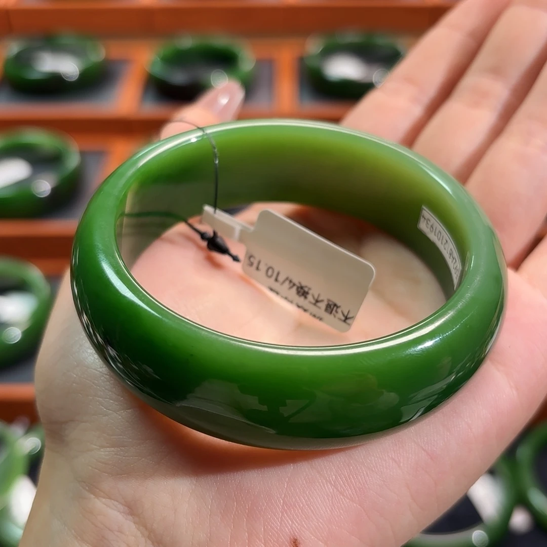 和田玉（碧玉）未镶嵌手镯白加绿5859