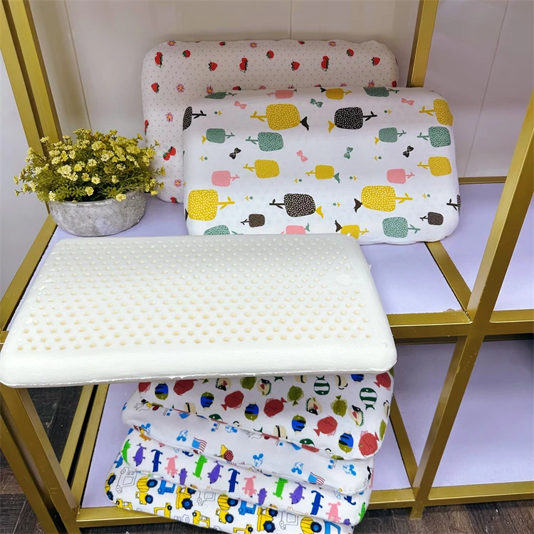 特价儿童天然柔软乳胶枕头儿童护颈枕儿童面包款乳胶枕头枕芯枕套