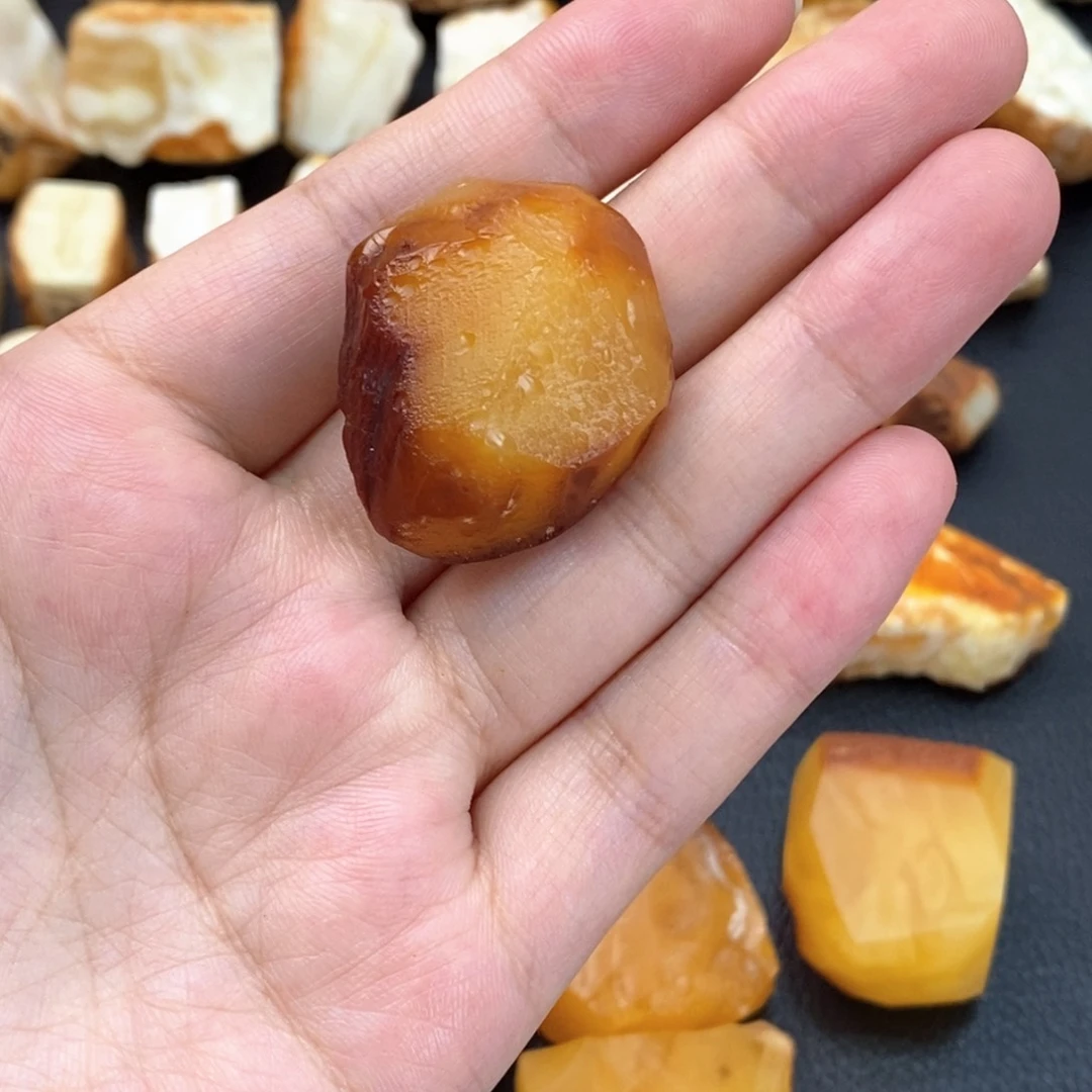 定制琥珀未镶嵌大****n蜜蜡