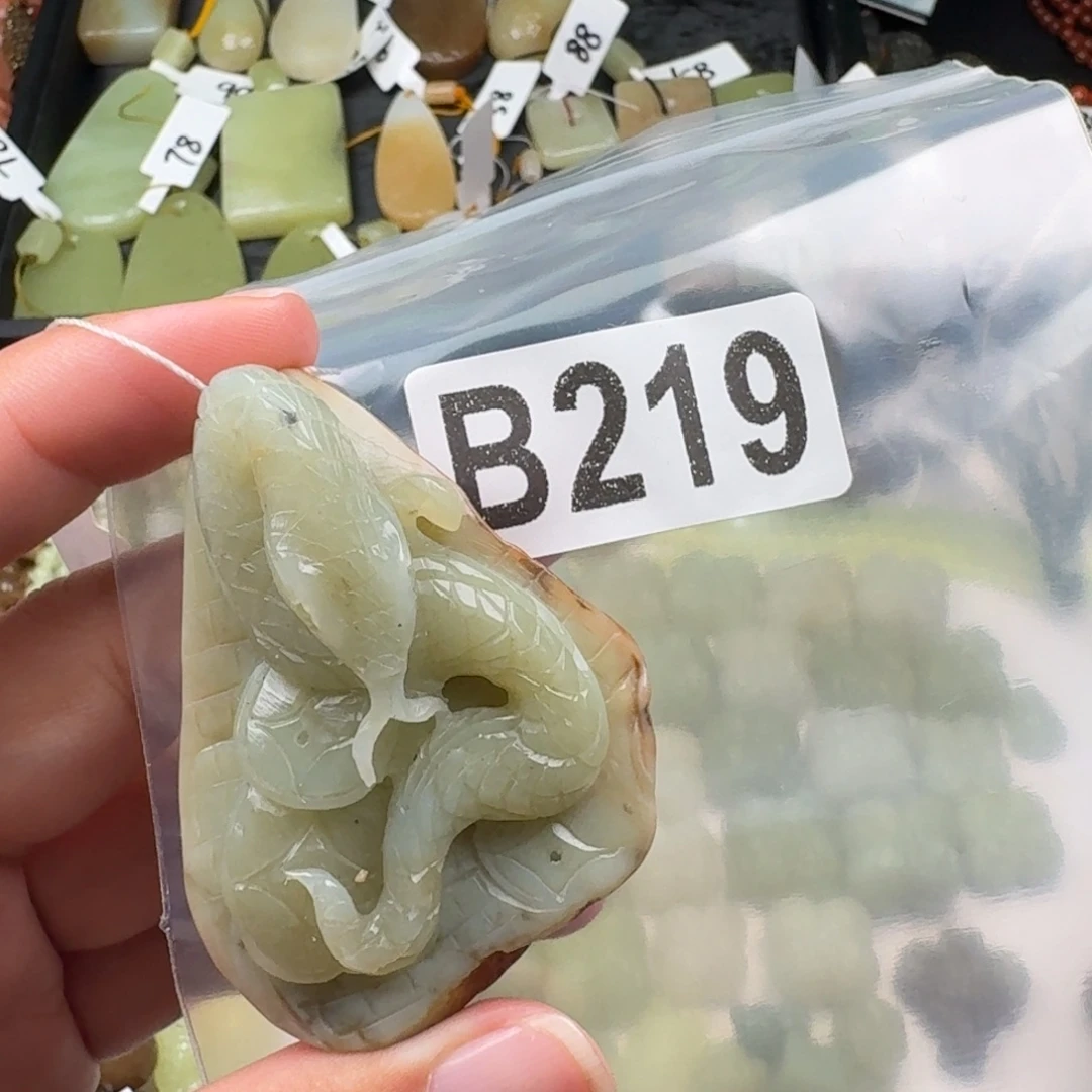 和田玉未镶嵌珠宝奇石