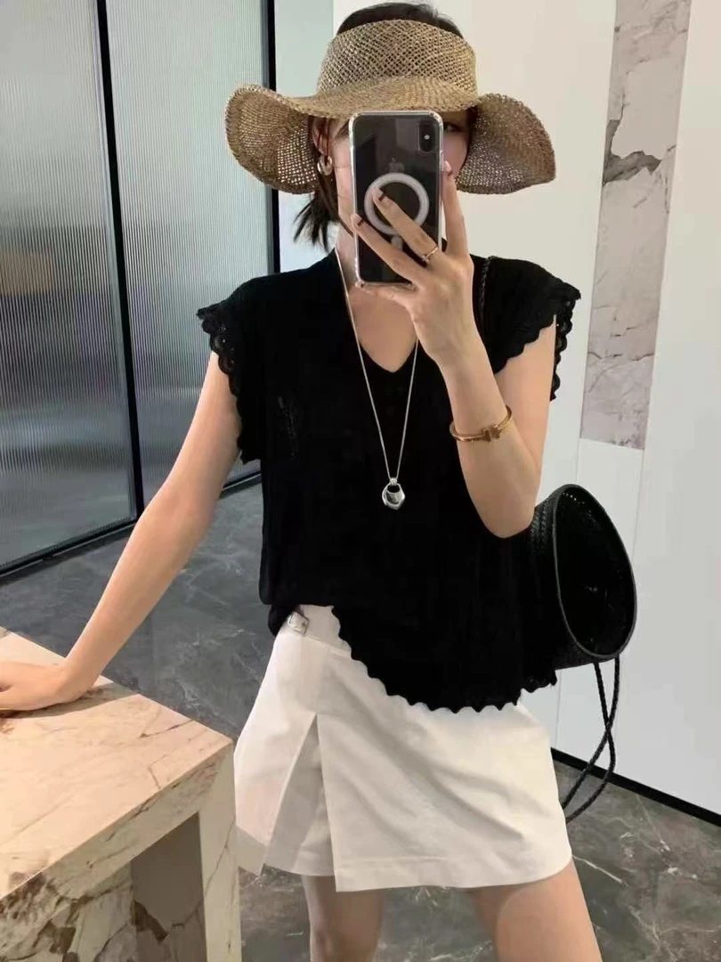 2025夏季新款韩版修身显瘦时尚针织上衣蕾丝休闲百搭简约V领女装